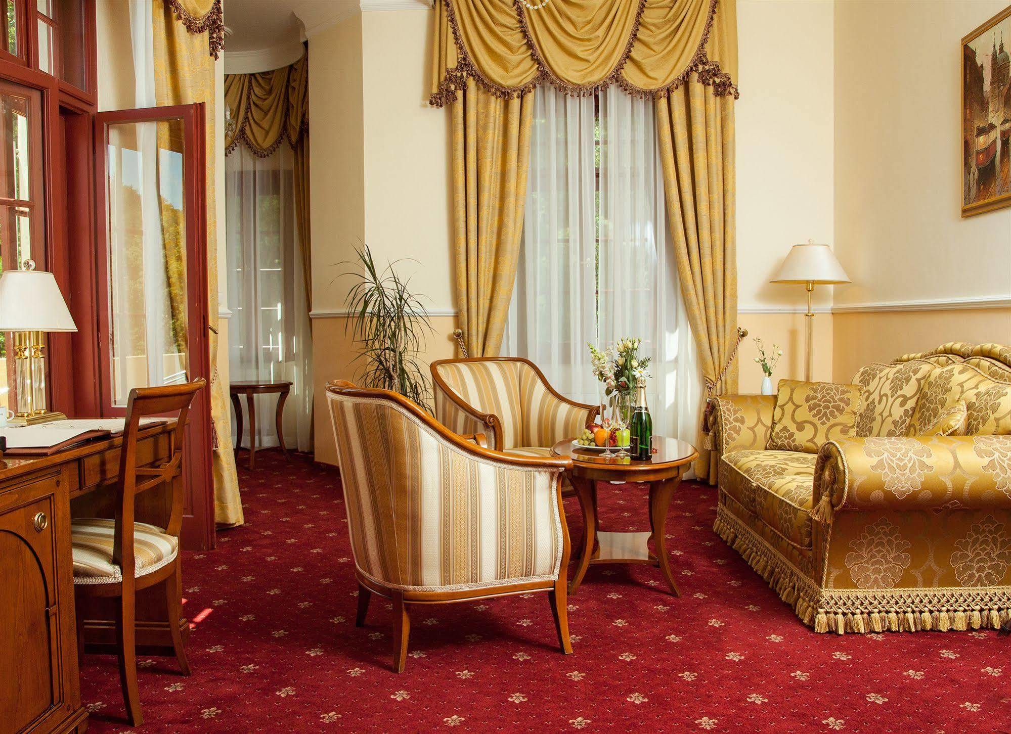 קרלובי וארי Villa Ritter מראה חיצוני תמונה