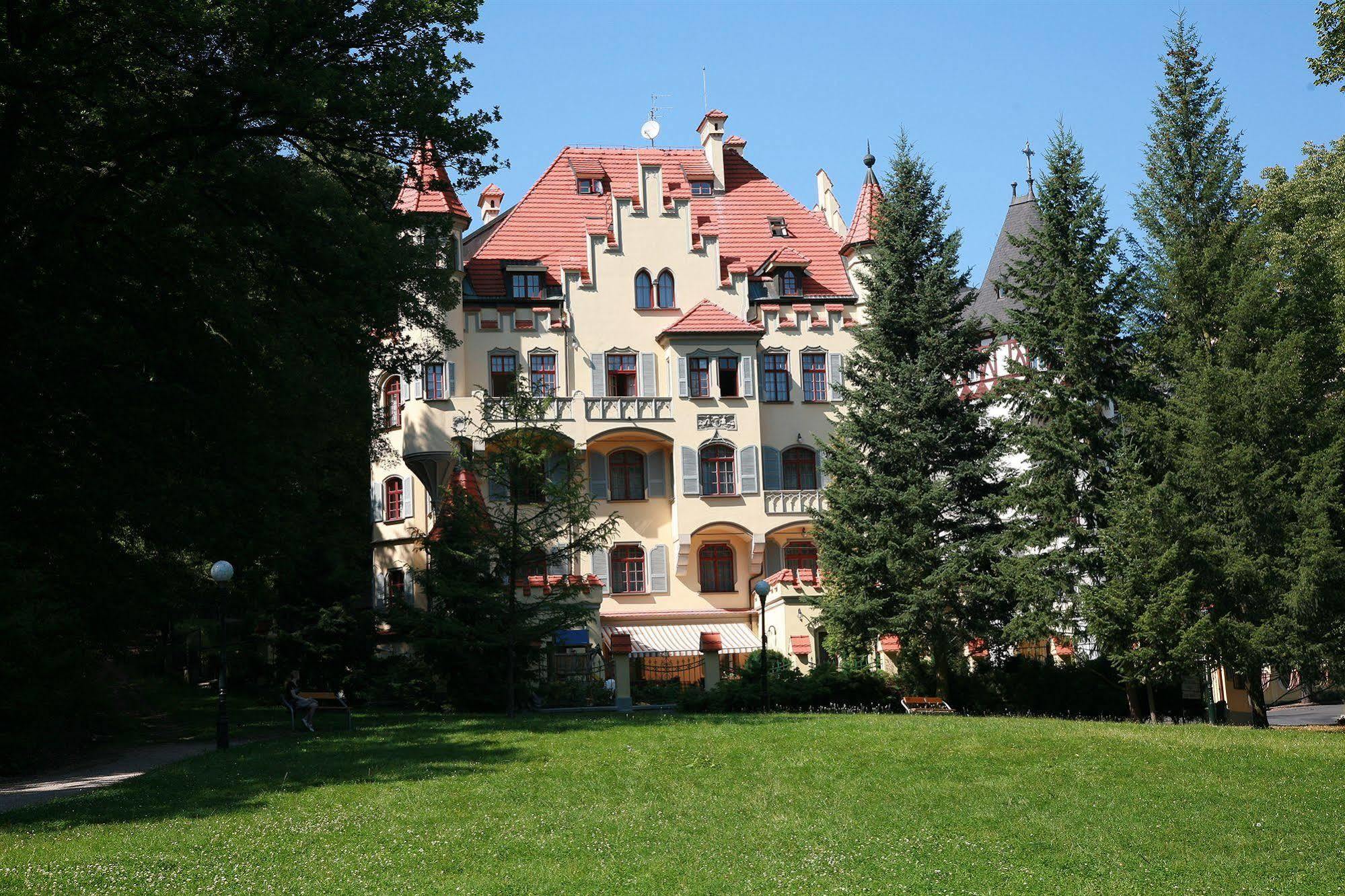 קרלובי וארי Villa Ritter מראה חיצוני תמונה